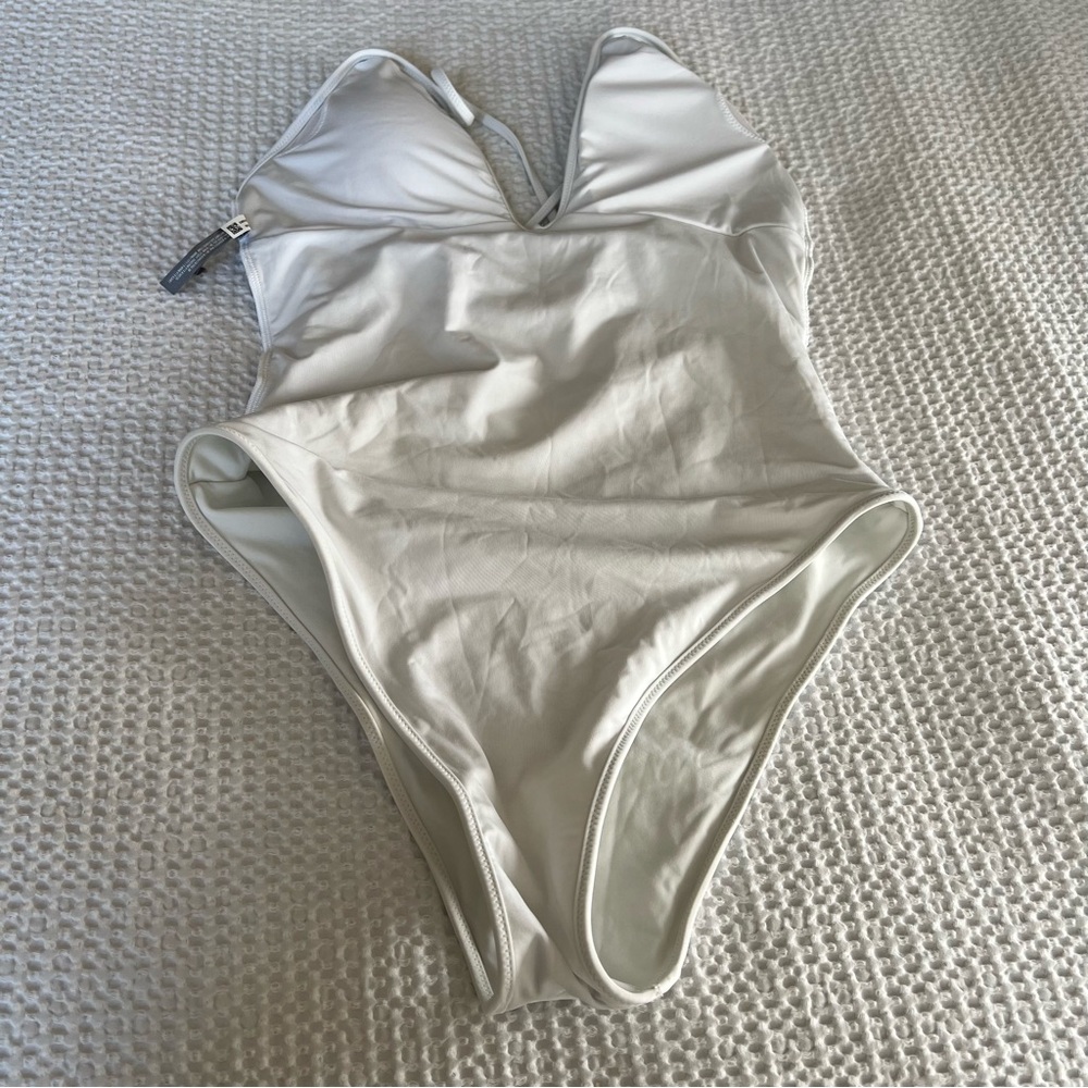 GUC aerie Strappy full coverage one piece swimsuit | Sz M | White - Picture 5 of 6